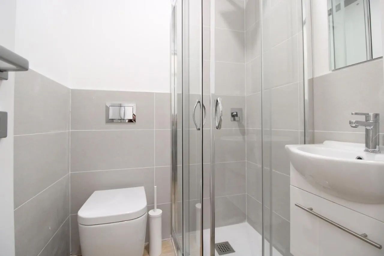 Milanrentals - Marte Apartment Italy